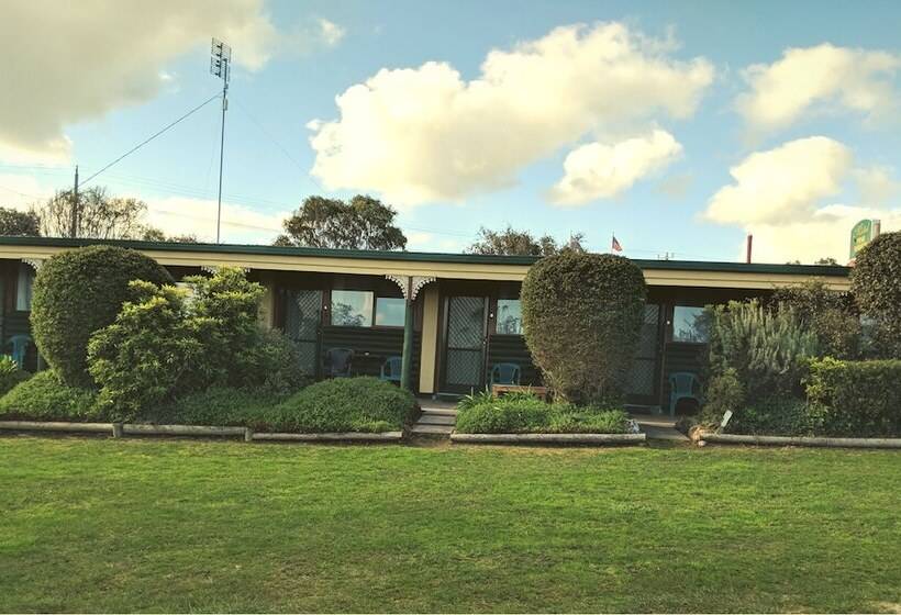 Pinehaven Motel