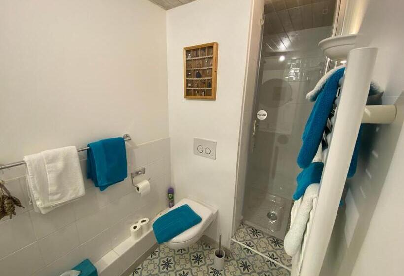 ベッドアンドブレックファースト Aux 4 Cornes  Chambre D Hotes