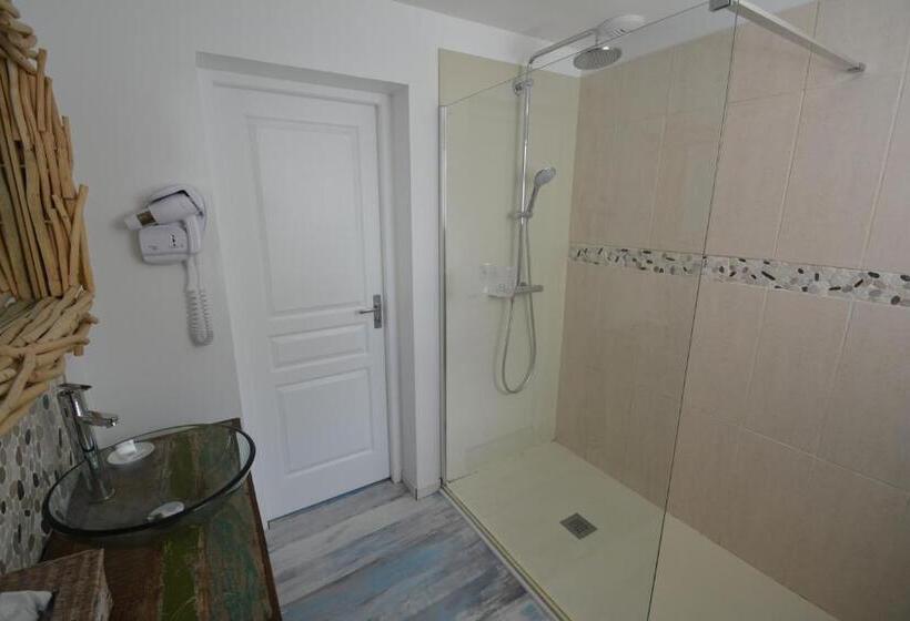 ベッドアンドブレックファースト Aux 4 Cornes  Chambre D Hotes