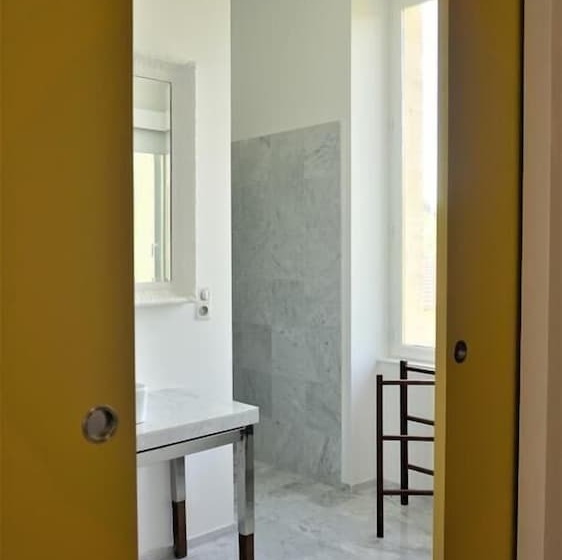 ベッドアンドブレックファースト Château Bernon Maison D Hotes   Piscine Et Sauna