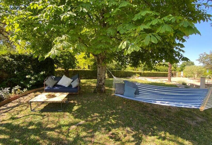 مبيت وإفطار Maison Mûrier