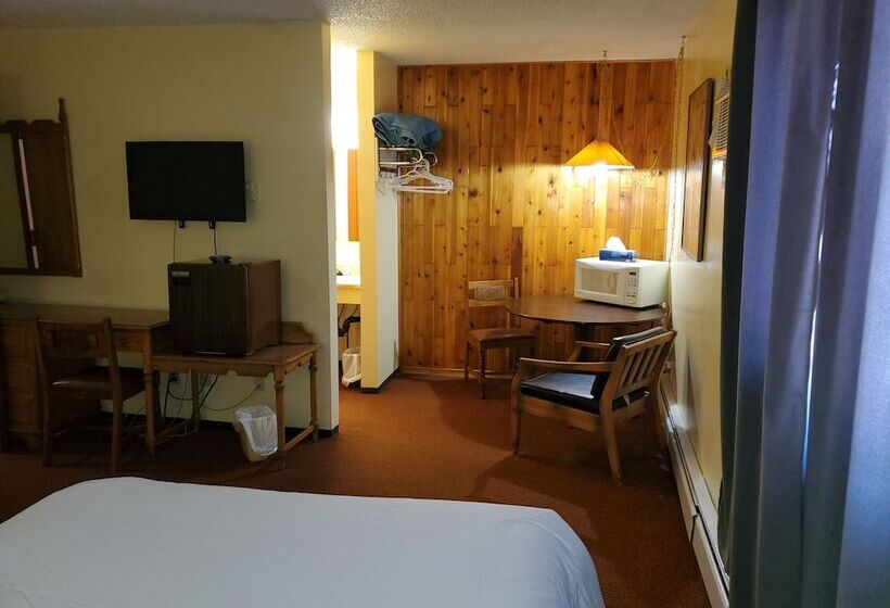 Englehart Motel