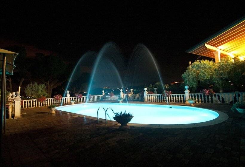 فندق فئة نجمة واحدة Villa Del Colle