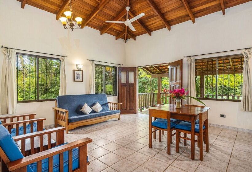 فندق Guacamaya Lodge