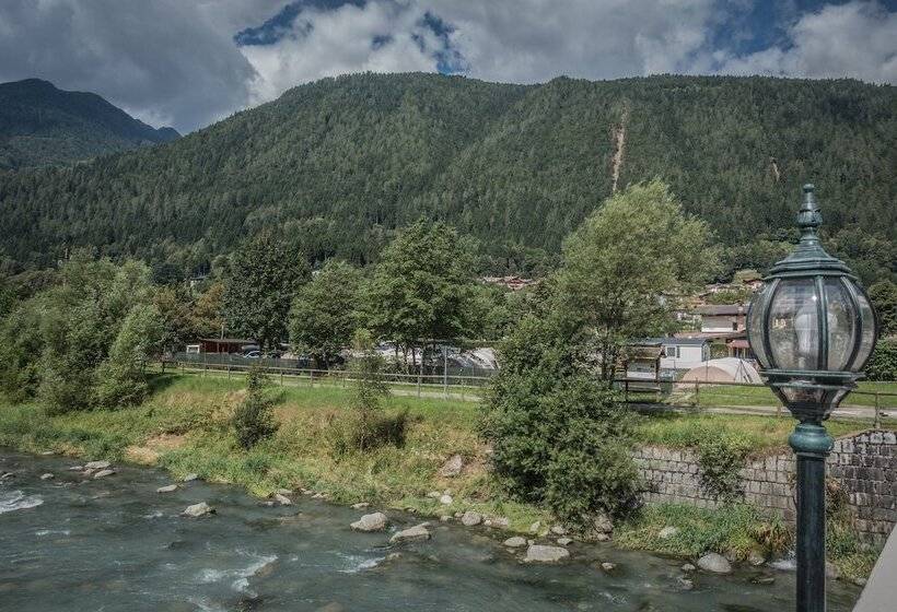 فندق Sarca Lodge Val Rendena