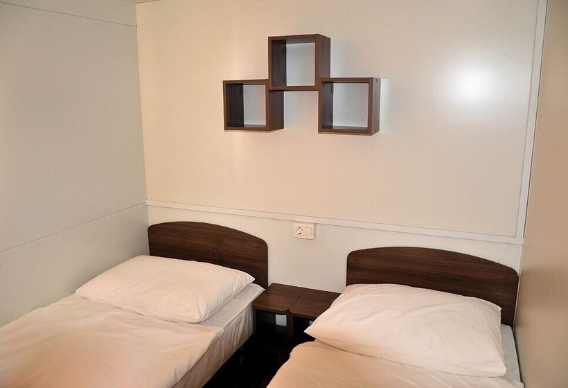 Отель Zaton Mobile Homes
