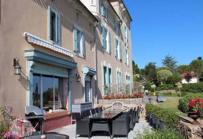 ペンション Château Coquelicot