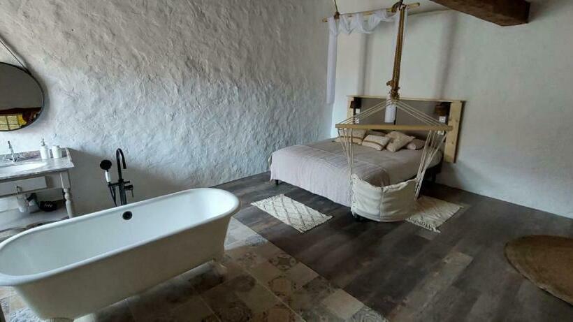 Пансион Maison D Hôtes Ferme D Issonges B&b