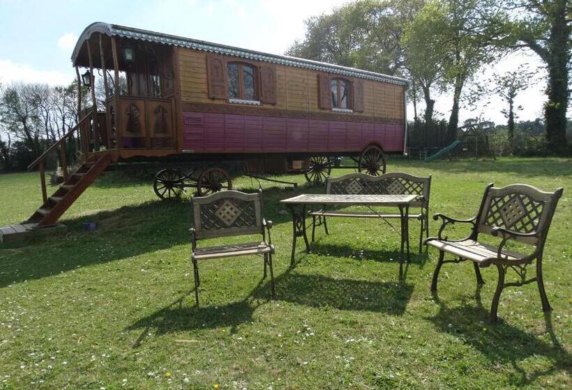 住宿加早餐  Une Roulotte Et Des Chevaux