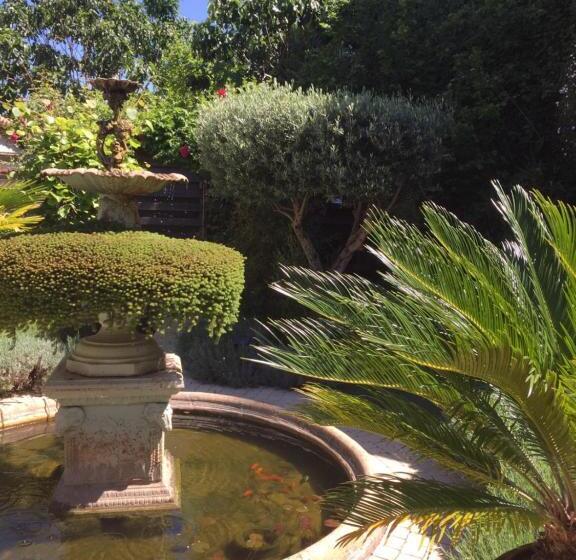 ベッドアンドブレックファースト O Palmier Caché