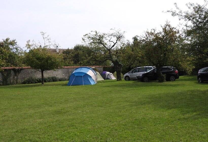 Fontaineblhostel