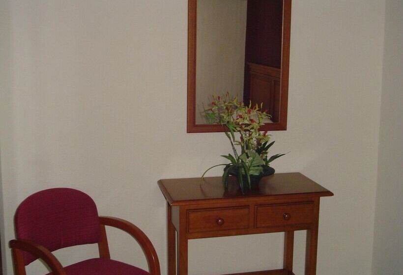 Hostal Cabrera