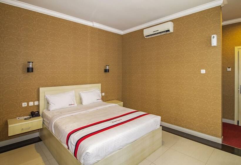 هتل Reddoorz @ Kebayoran Lama