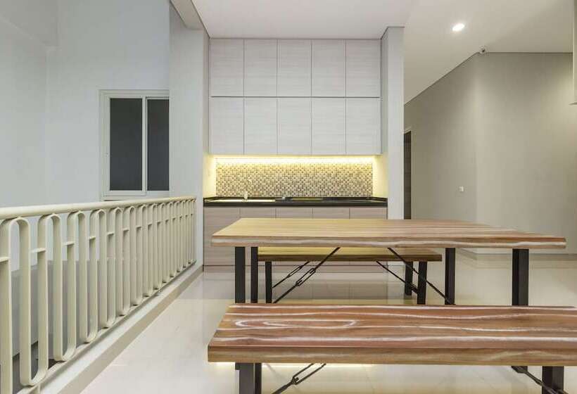 هتل Reddoorz Plus @ Patal Senayan