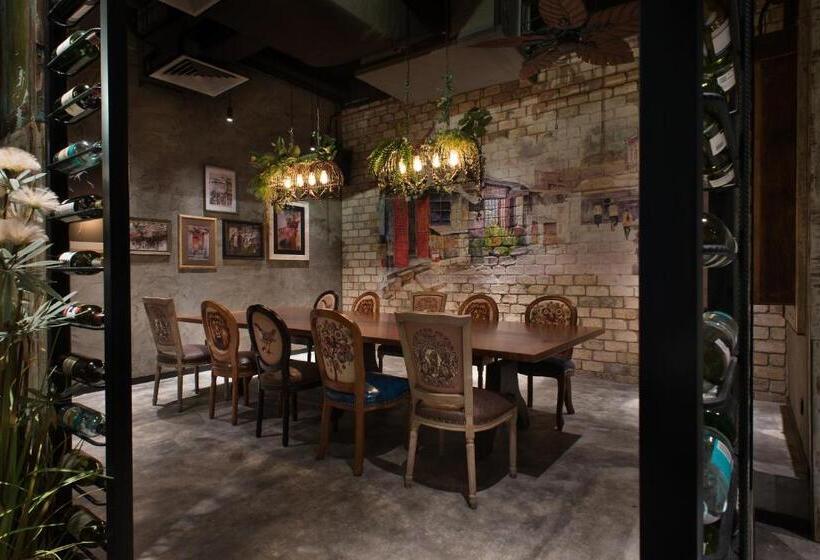 Vangohh Eminent Hotel & Spa