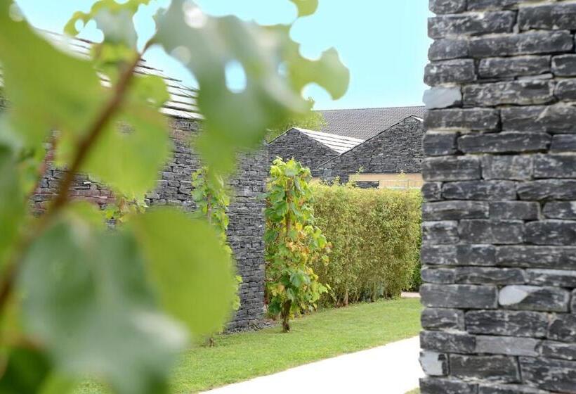 ホテル Weinkulturgut Longenschloder