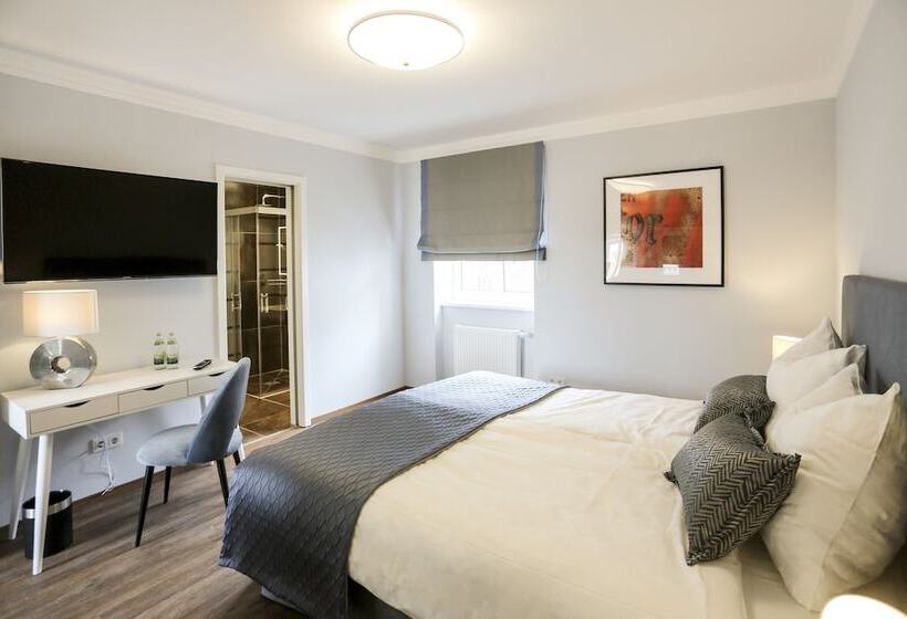 Отель Zur Schlossschmiede