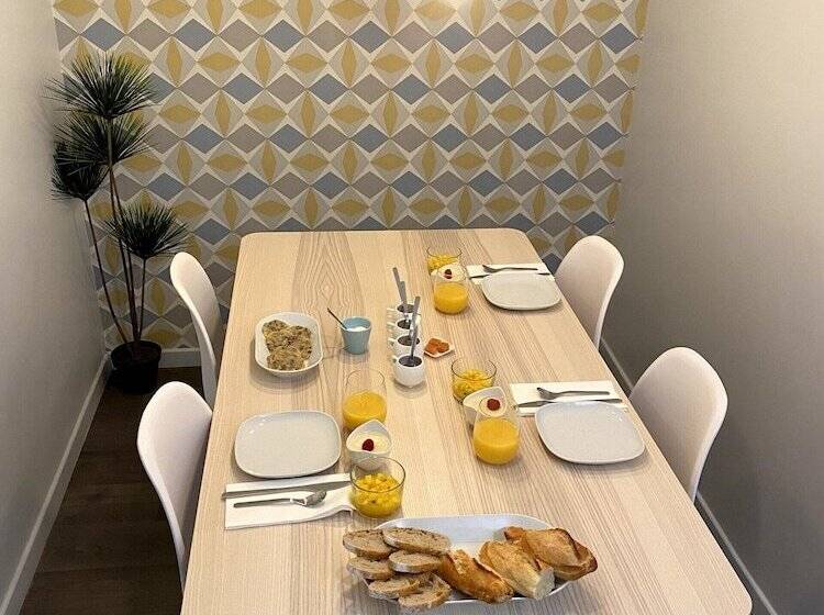 פנסיון Au 10 Bed & Breakfast