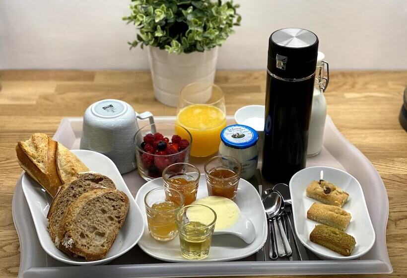 פנסיון Au 10 Bed & Breakfast