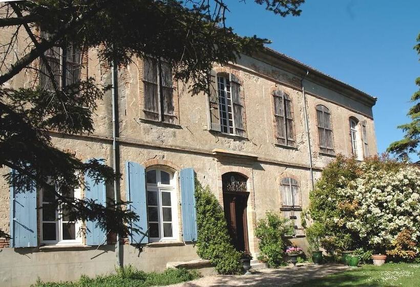 ペンション Chateau De Vallègue
