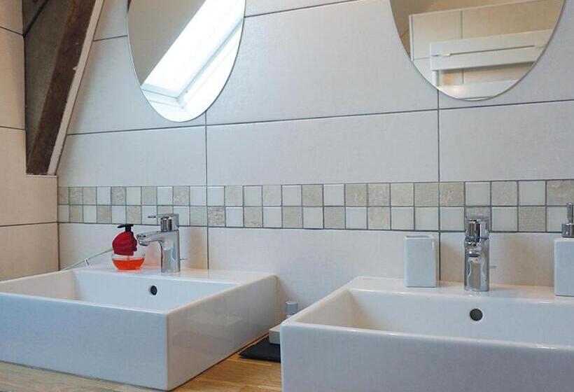 膳宿费 Ker Feuchidoul