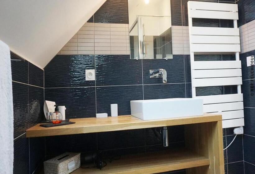 膳宿费 Ker Feuchidoul