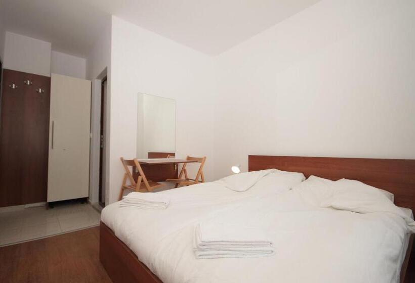 פנסיון Yan Bibiyan Guest House