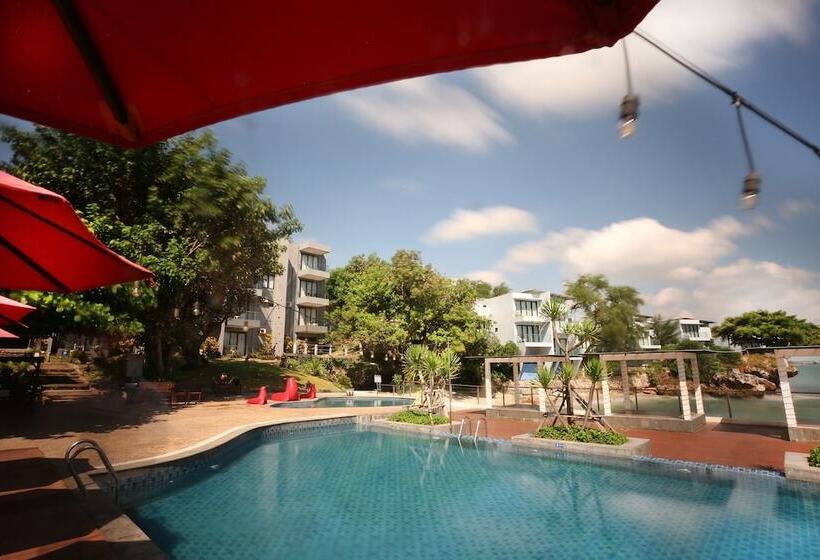 ホテル Tanjung Kodok Beach Resort