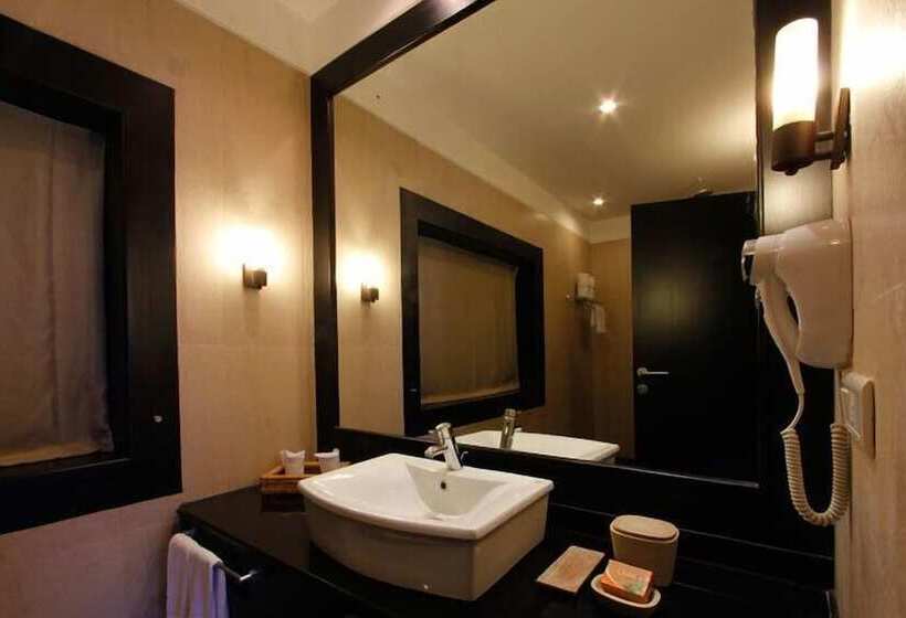 ホテル Regenta Beach House Resort, Goa