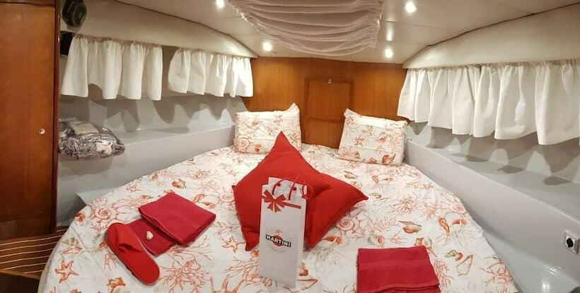 هتل Yacht Suite Civitavecchia