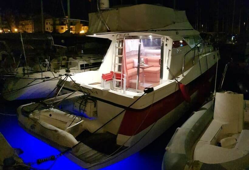 Отель Yacht Suite Piombino