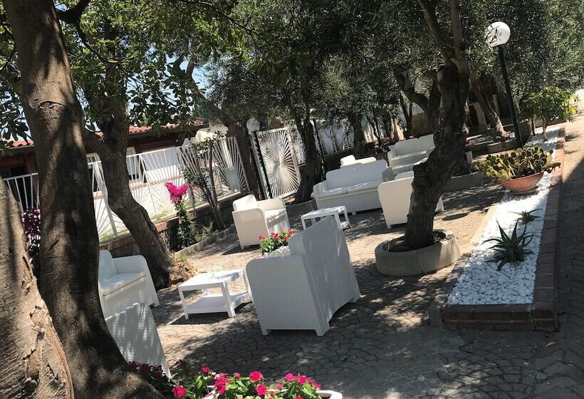 پانسیون Affittacamere Villa Paestum