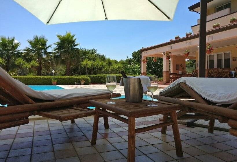 پانسیون B&b Spineta Pool