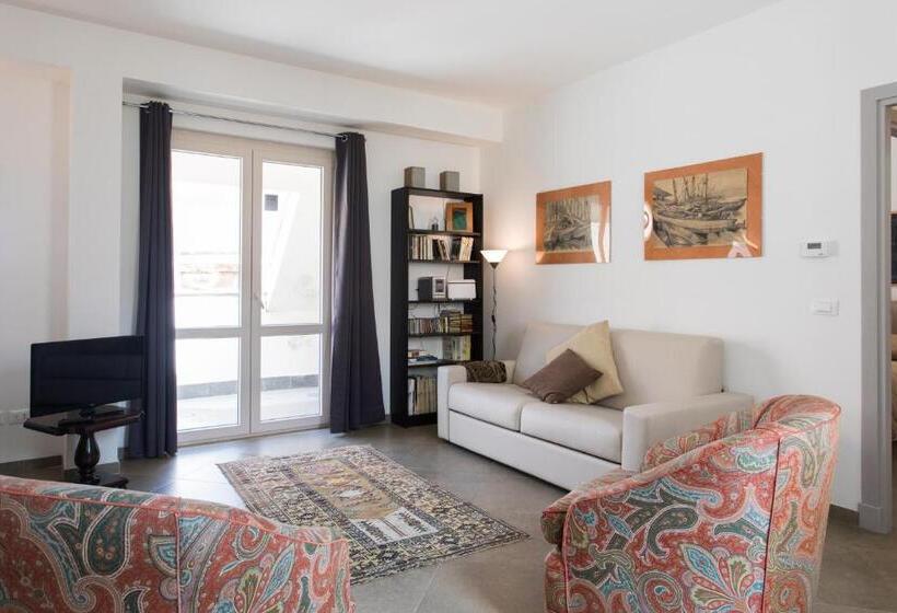 پانسیون My Way   Rooms   Palazzo San Matteo