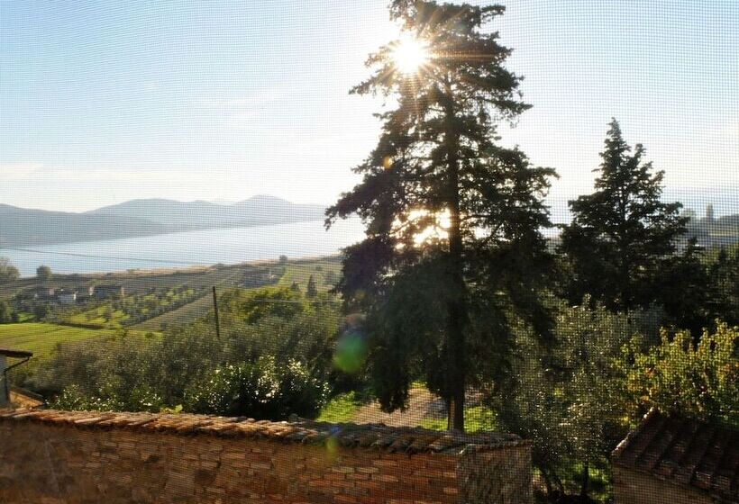 Rustic Cottage In Magione With Garden