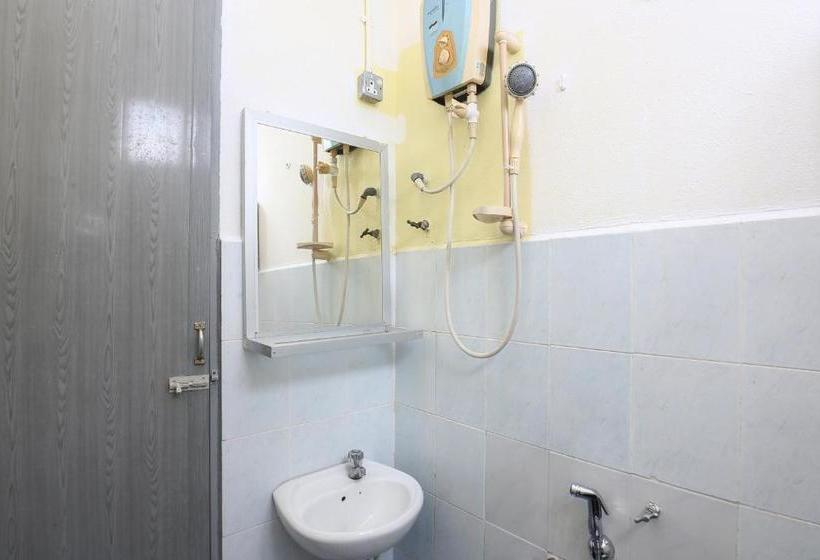 酒店 Oyo 89931 Aqamar Raxxiz Inn 1