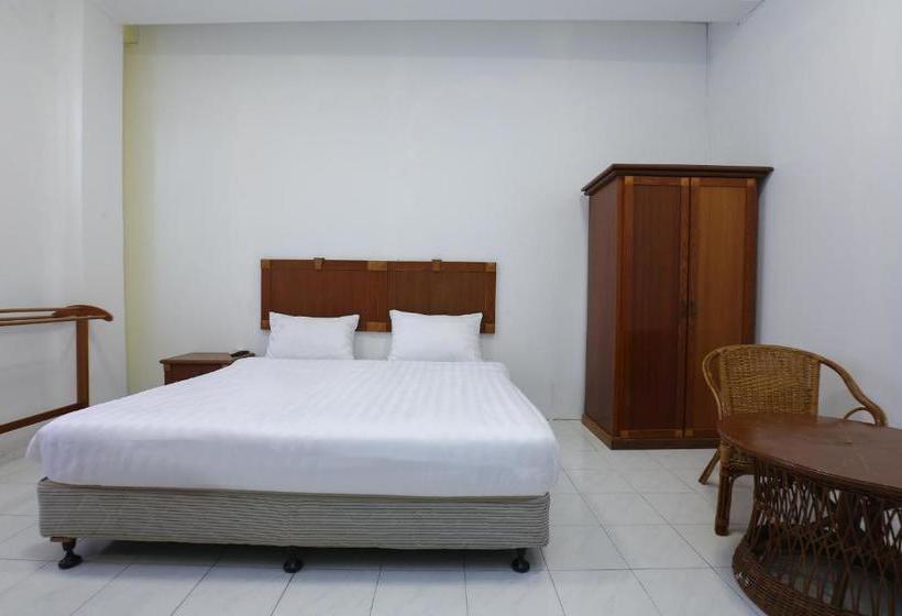 酒店 Oyo 89931 Aqamar Raxxiz Inn 1