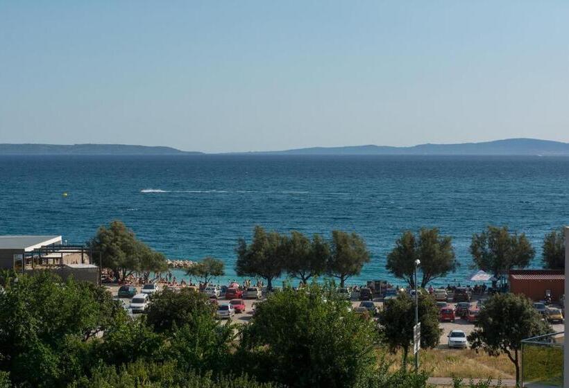 Пансион Luxury Rooms Near The Beach