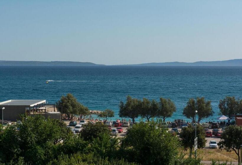 بنسيون Luxury Rooms Near The Beach1