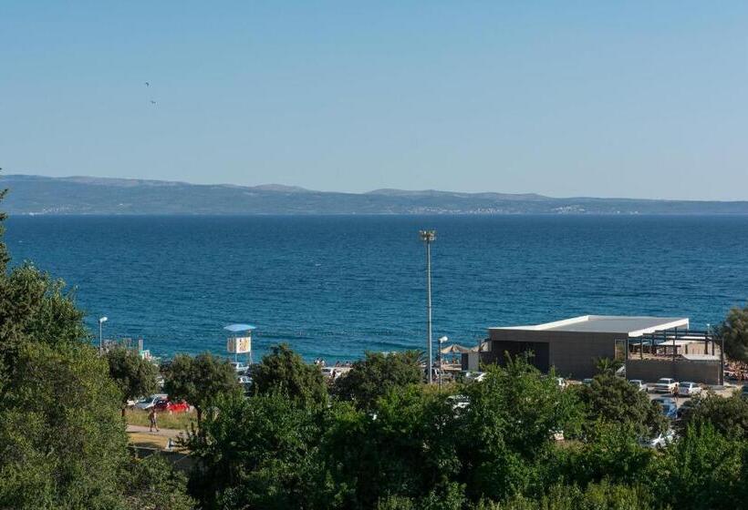 بنسيون Luxury Rooms Near The Beach1