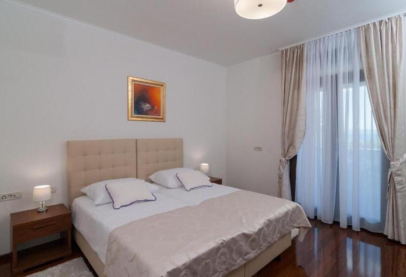 Пансион Luxury Rooms Near The Beach2