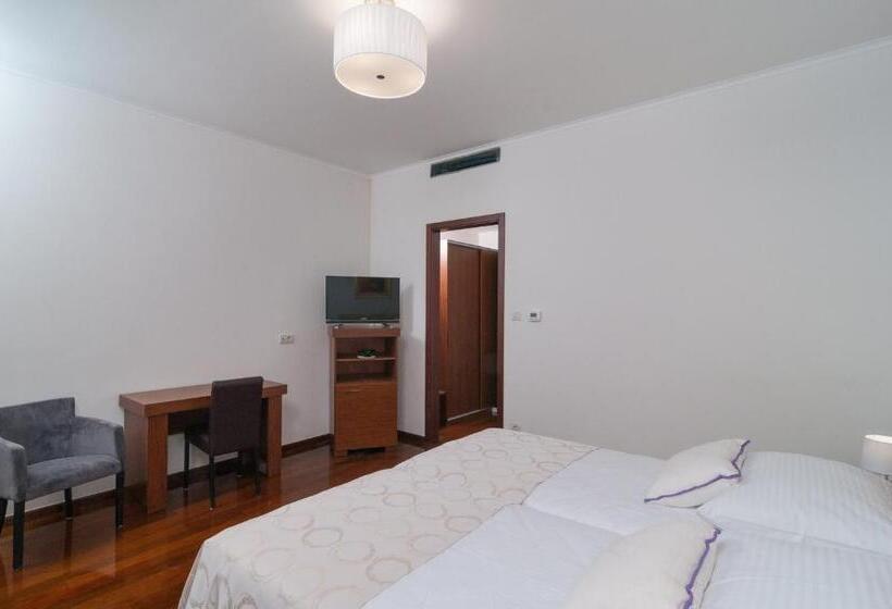Пансион Luxury Rooms Near The Beach2