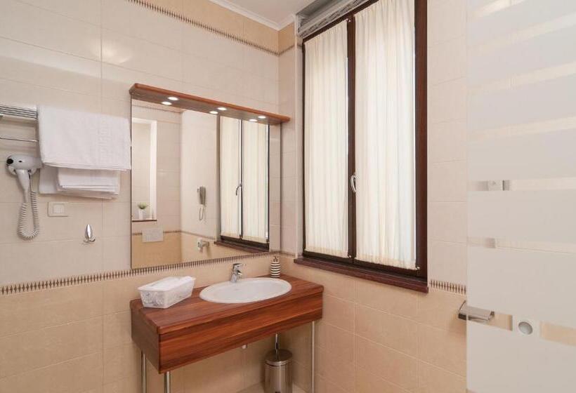 Пансион Luxury Rooms Near The Beach2