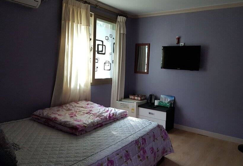 פנסיון Muju Haebaragi Hostel