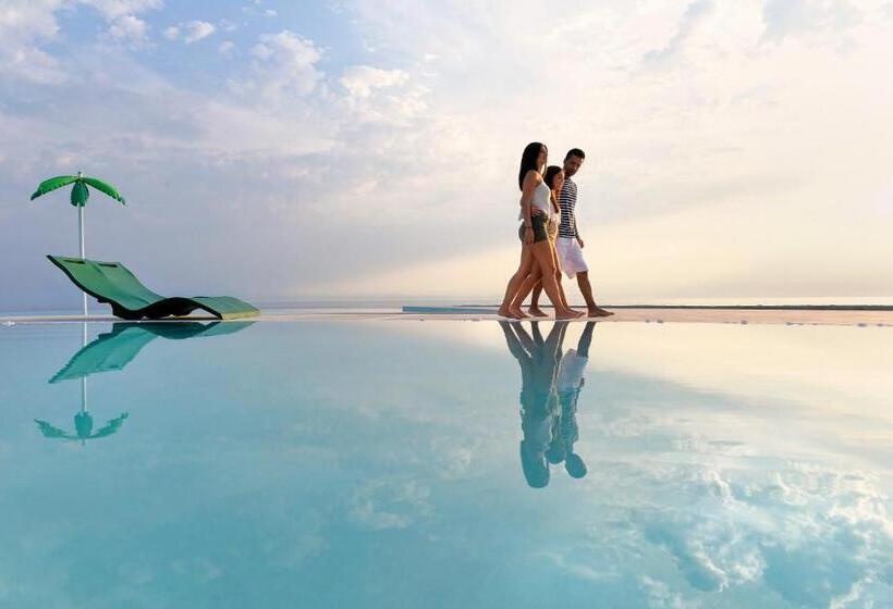 استراحتگاه Alexandra Elegance Bridging Generations