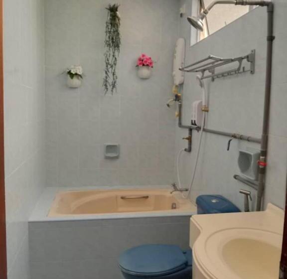 هتل Apartment Teluk Batik