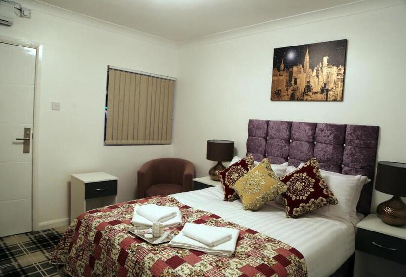 בית מלון כפרי Atz&h Inn