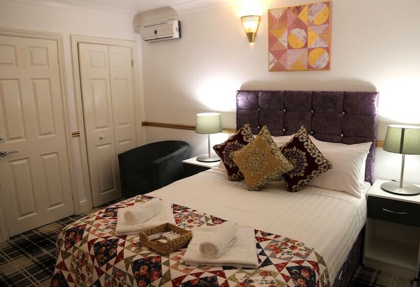 בית מלון כפרי Atz&h Inn