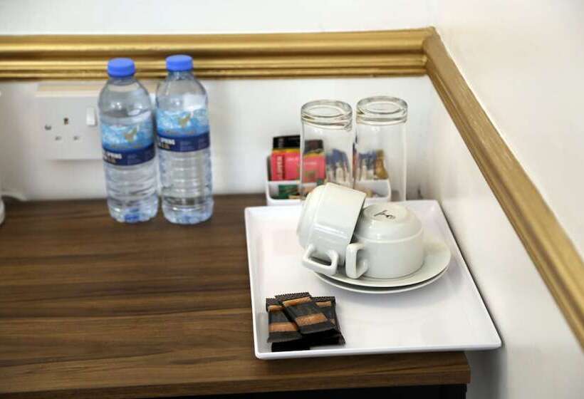 בית מלון כפרי Atz&h Inn