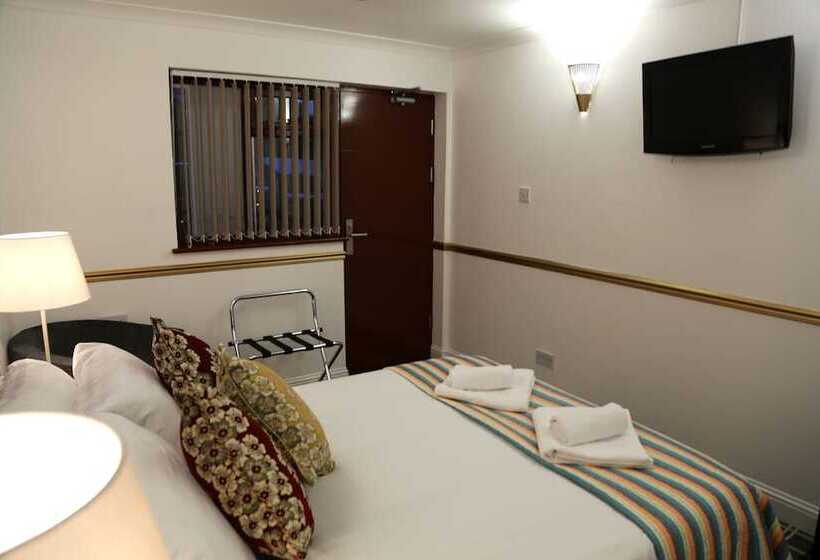 בית מלון כפרי Atz&h Inn